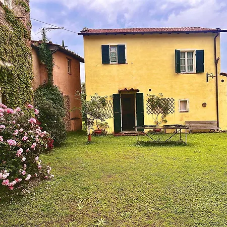 Casa Il Tiglio بيت للعطل